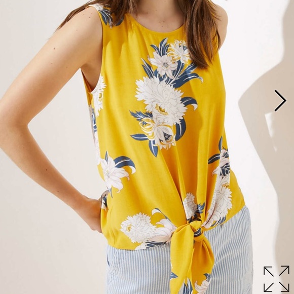 LOFT Tops - LOFT Floral Tie Hem top